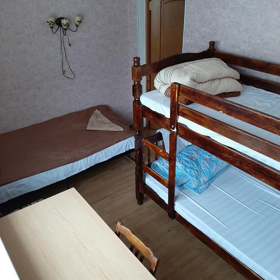 World Travelers Hostel Almaty Exterior foto